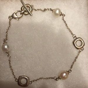 Tiffany and Co pearl and silver necklace